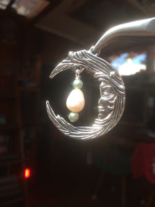 Moon and Mother of Pearl Necklace - Green
