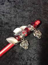 Load image into Gallery viewer, Red Roses Garden Beaded Stylus