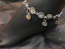 Load image into Gallery viewer, Delicate stainless steel scallop charms form links in the chain in this rust-resistant anklet that can stay with you throughout all your adventures.
