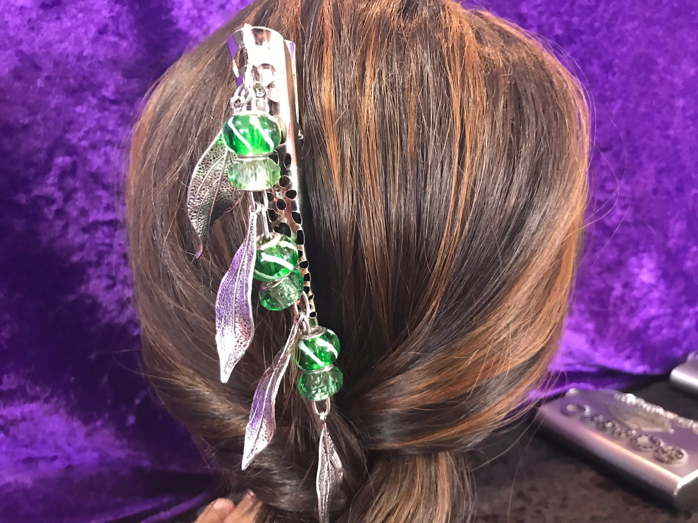 Green Glass Bead and Drop Leaves Dangly Jumbo Steel Hair Clip