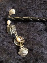 Load image into Gallery viewer, Pearls and Seashells Black Spiral Bone Hairstick