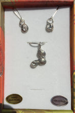 Load image into Gallery viewer, Florida Scrubsnail Fine Silver Pendant