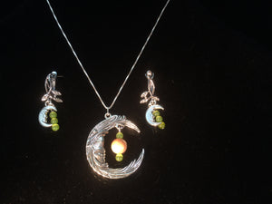 Moon and Mother of Pearl Necklace - Green