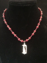 Load image into Gallery viewer, Hourglass on Garnet and Glass Strand