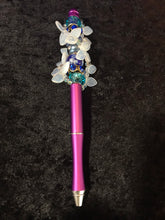 Load image into Gallery viewer, White Vine Beaded Stylus