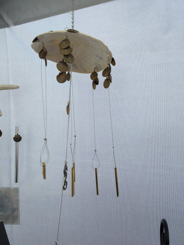 Seahorses with Tiny Chimes