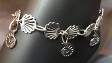 Load image into Gallery viewer, Scallops and Nautili Stainless Steel Anklet