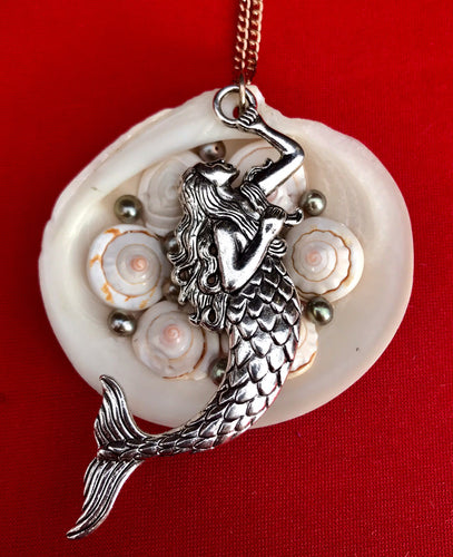 Clam Shell Pendant Necklace Adorned with Pearls